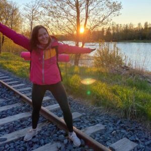 Behind the scenes – uratarinoita ropolaisista